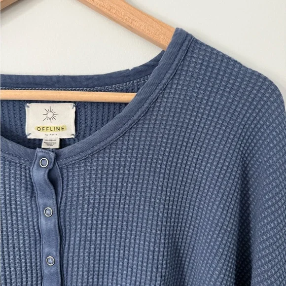 OFFLINE By Aerie Waffle Henley T-Shirt in Marbled Blue - Picture 3 of 4